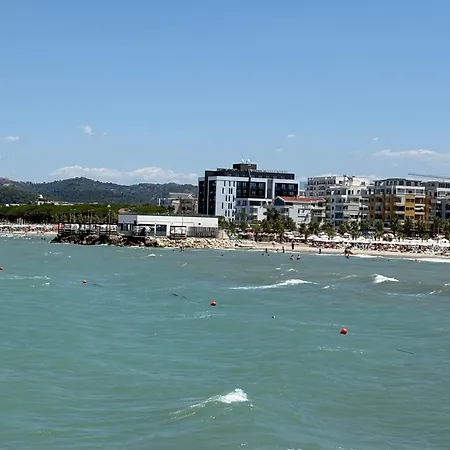 Belas Golem (Tirana)